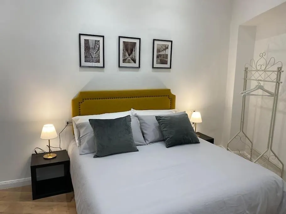Umberto I Apartment Naples